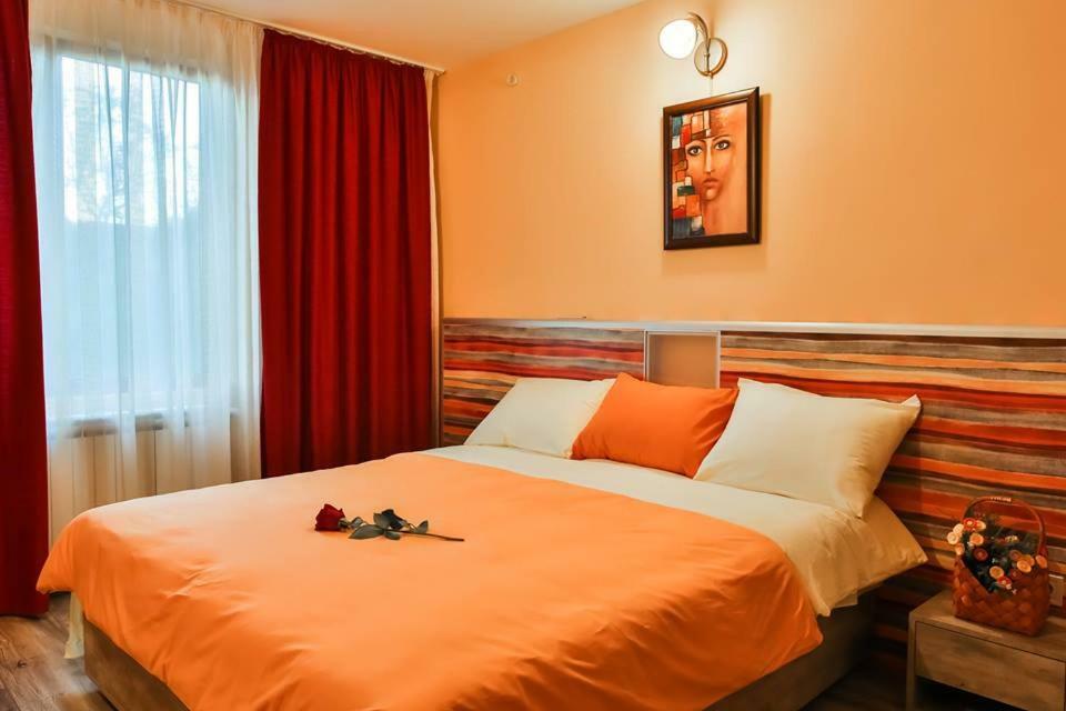 Guest House Beniart Vetrintsi Esterno foto